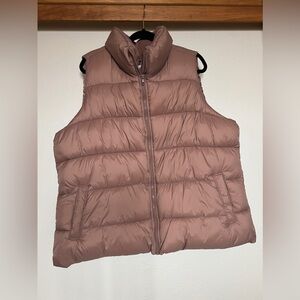 NWOT Mauve Puffer Vest